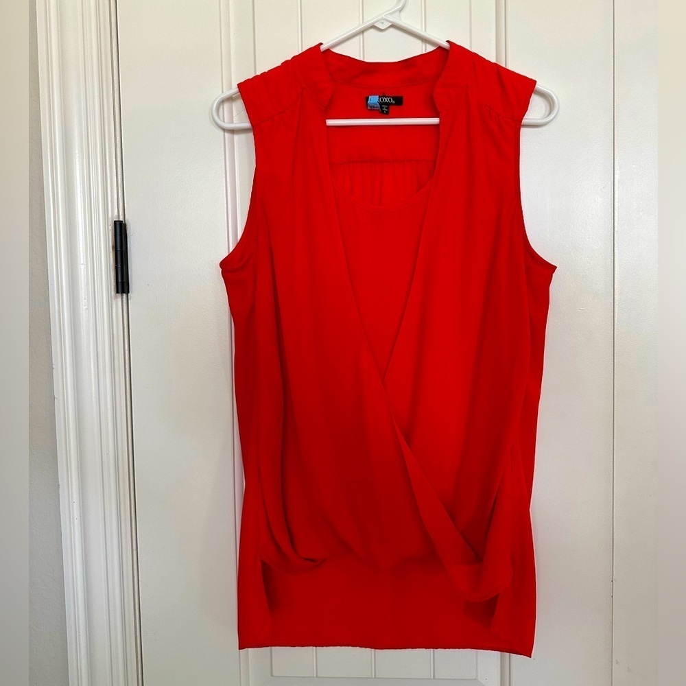 Women’s dressy top